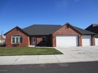 1011 91st Ave, Yakima, WA 98908-9348