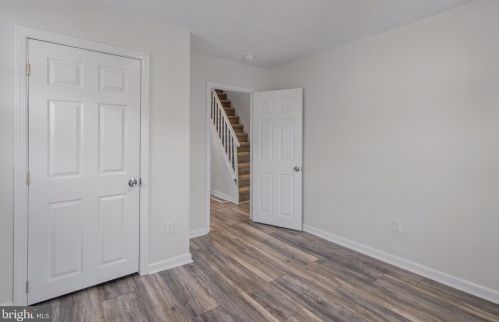 6 Bonsall Ave, Manor PA exterior