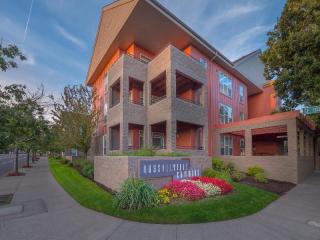 10320 Pine St, Portland OR  97216-2460 exterior