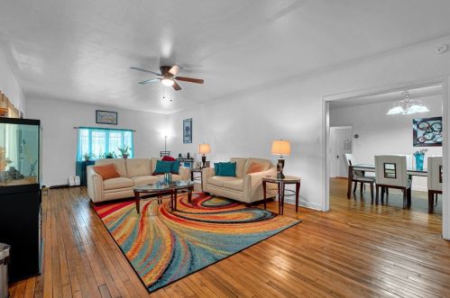 1614 Davis Ave, Pittsburgh PA 15212-1808 exterior