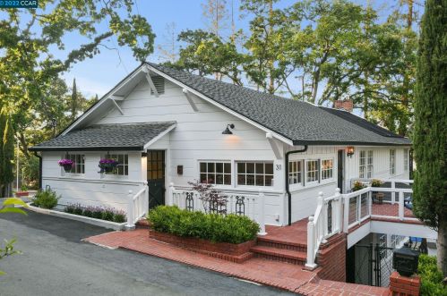 31 Ridge Park Ln, Concord CA 94518-1451 exterior