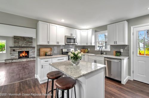 29 Chain Blvd, Berkeley Township NJ  08721-1907 exterior