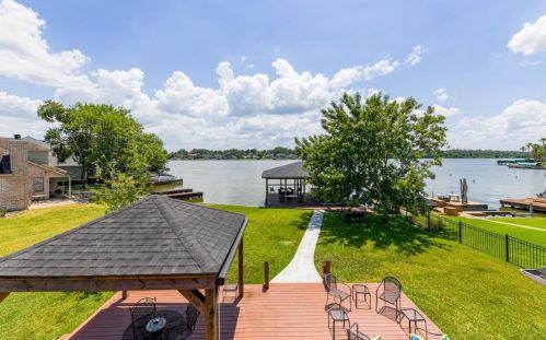 48 La Costa Dr, Montgomery TX 77356-5357 exterior