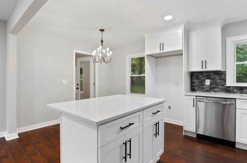 2846 Meadowview Dr, Atlanta GA  30316-4358 exterior