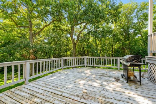 4703 Rose St, Bull Valley IL 60014-8142 exterior