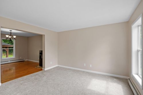 465 Josiah Bartlett Rd, Concord NH 03301-5919 exterior