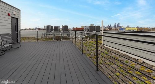 102 Berks St, Philadelphia PA 19122-0024 exterior