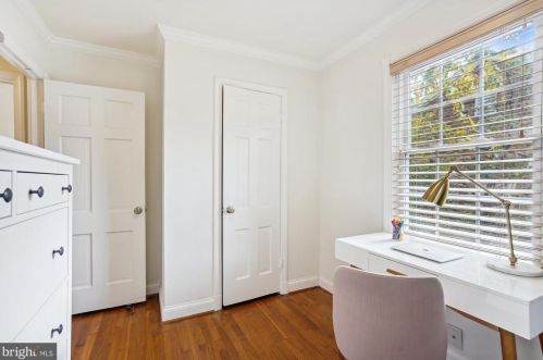 917 Columbus St, Alexandria VA 22314-1611 exterior