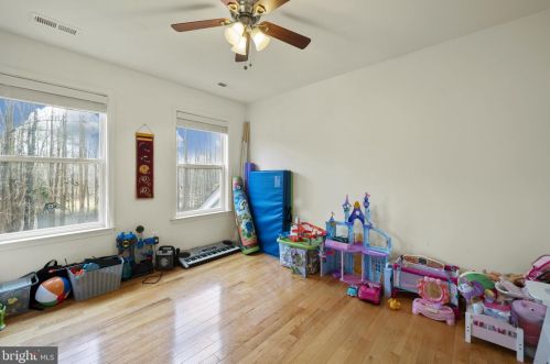 1690 Heather Ln, Huntingtown MD 20639-4109 exterior