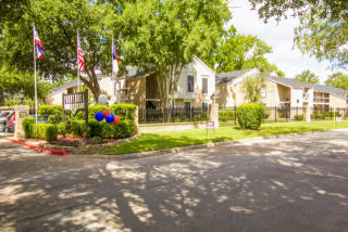 17033 Butte Creek Rd, Houston TX  77090-2334 exterior