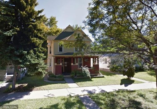 732 Geranium Ave, Saint Paul MN 55106-2523 exterior
