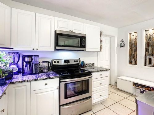 8302 22 St, Tampa FL 33604-2104 exterior