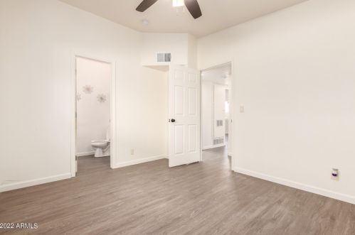 7002 10 St, Phoenix AZ 85086-0929 exterior