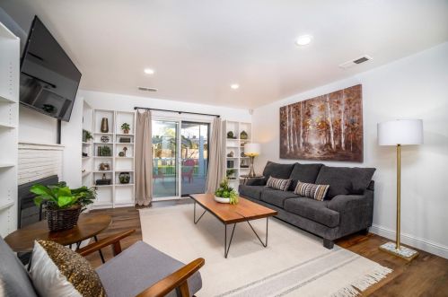 107 Coralie Way, Folsom CA 95630-3303 exterior