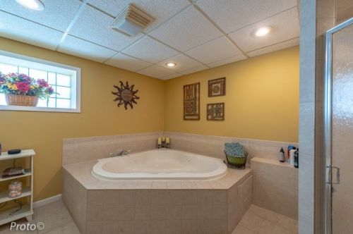 5431 63 Pl, Chicago IL 60638-5014 exterior