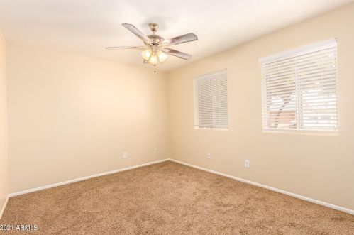 9447 41 Dr, Phoenix AZ 85053-5360 exterior