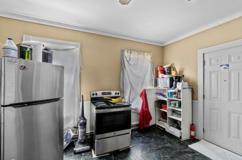 355 Providence St, Woonsocket RI 02895-5173 exterior