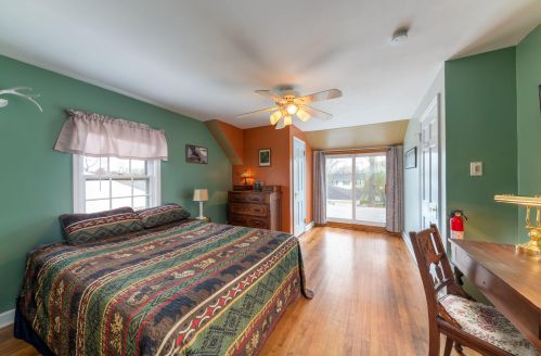 4043 110, Milwaukee WI 53226-4106 exterior