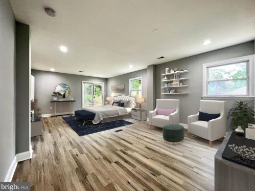 5910 Brookview Dr, Alexandria VA 22310-1819 exterior