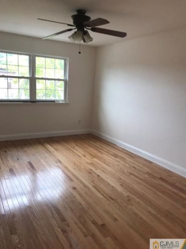 9 College Dr, Edison NJ  08817-5902 exterior