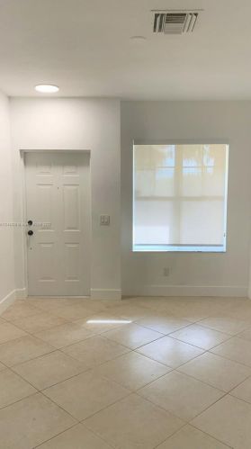 2626 Creekside Dr, Fort Pierce FL  34981-5114 exterior