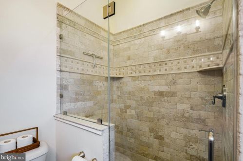 977 Lawrence St, Philadelphia PA 19120-4127 exterior