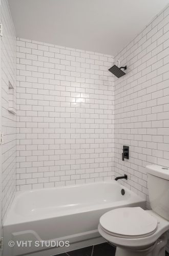 899 Plymouth Ct, Chicago IL  60605-2058 exterior