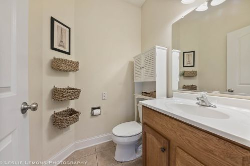 11720 Komensky Ave, Chicago IL 60623-2736 exterior