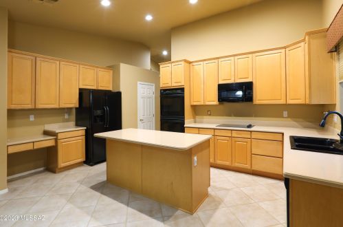 11438 Mtn Breeze Dr, Tucson AZ 85737-7247 exterior