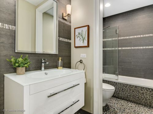 1809 Sedgwick St, Chicago IL 60614-5305 exterior