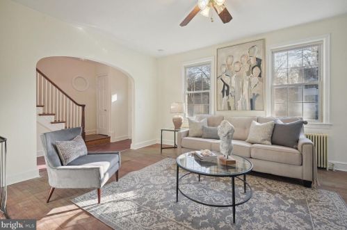 1705 Corwin Dr, Silver Spring, MD 20910-1533