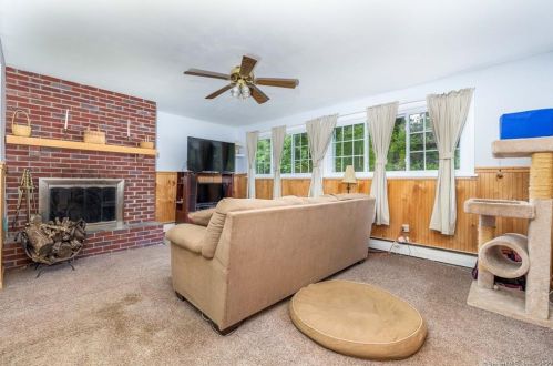 14 Loren Cir, Windsor CT 06095-1011 exterior