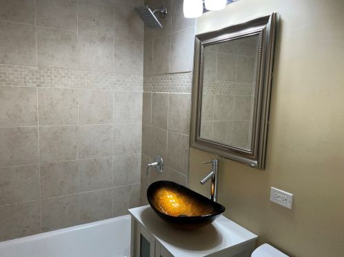 9209 Springfield Ave, Chicago IL 60805-1461 exterior