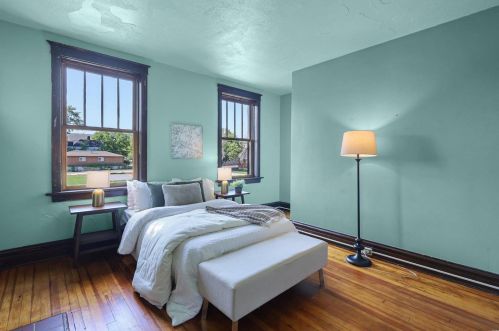 2921 Chippewa St, Saint Louis MO 63118-3720 exterior