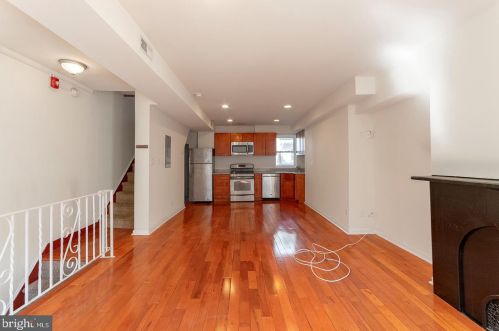 1735 2nd St, Philadelphia PA  19146-3115 exterior