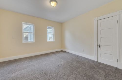 54 Crystal Ave, Springfield MA 01108-1722 exterior