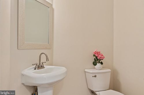 1432 Carlon Ct, Huntingtown MD 20639-2338 exterior