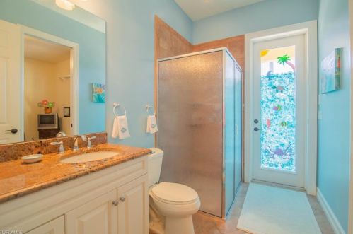 7800 Classics Dr, Naples FL 34113-3044 exterior