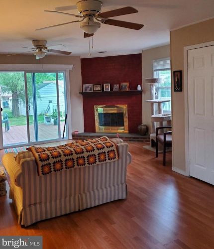 11 Downing Rd, Trenton NJ  08628-3208 exterior