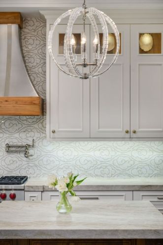 3720 Greenview Ave, Chicago IL 60613-3610 exterior