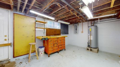 744 Laclede Sta Rd, Saint Louis MO 63117-2048 exterior