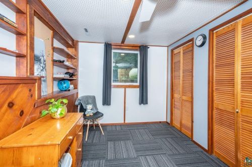 5953 Arnold Rd, Duluth MN 55803-9372 exterior