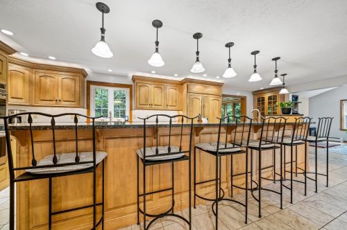 3 Arrowhead Dr, Concord NH  03304-5013 exterior