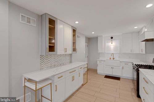 2634 17th St, Philadelphia PA  19132-3929 exterior