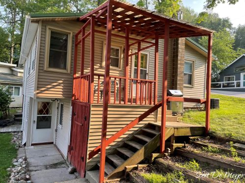 12060 Mac Dr, Belding, MI 48809-9378