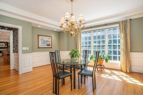 3 Farnham Way, Farmington CT 06032-1563 exterior