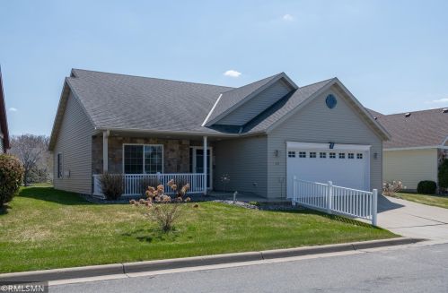 171 Cheval Dr, Sartell, MN 56377-2075