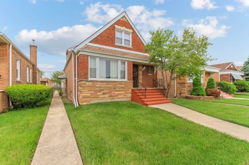 8150 Sacramento, Chicago IL 60655-2302 exterior