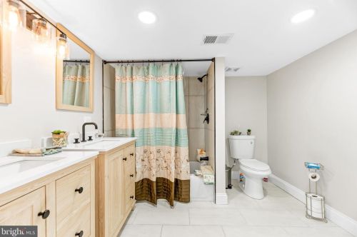 151 Plum Point Rd, Huntingtown MD 20639-8303 exterior