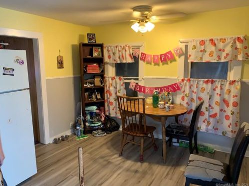 59 Mechanic St, Killingly CT 06239-2829 exterior